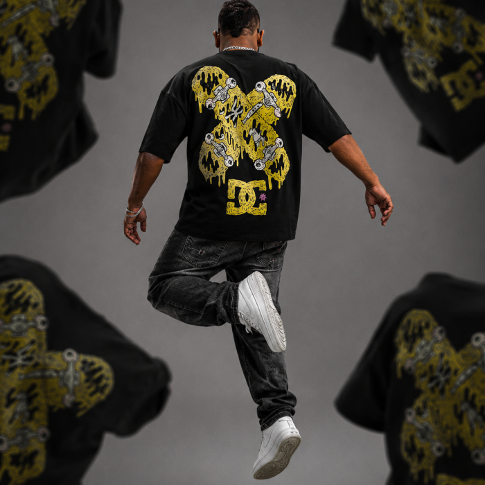 The Skator - Oversized Graphic Tee